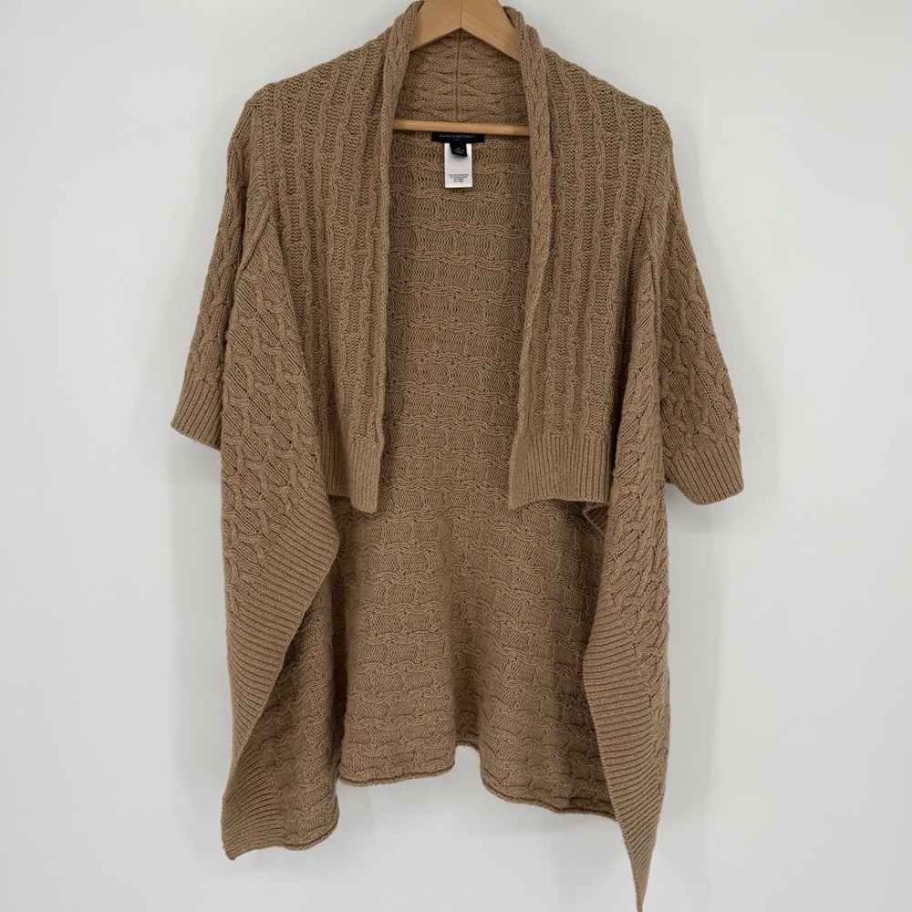 Banana Republic Women’s Cardigan Sweater Size‎ Med Open Front Short Sleeve Y2K